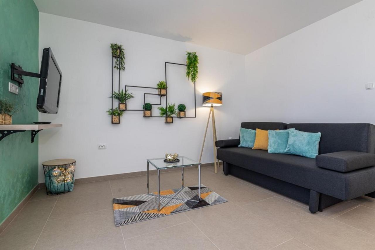 Apartman Grzetic Šilo Exteriör bild